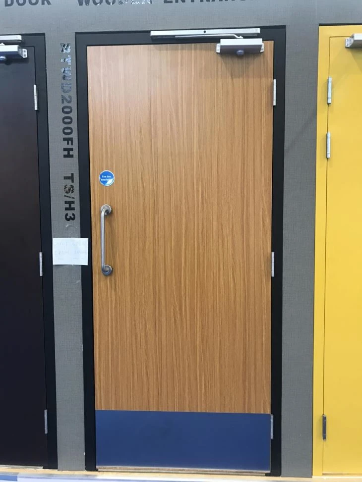 90mins Tik Metal Çerçeveli Laminat Ateş Ahşap Kapısı